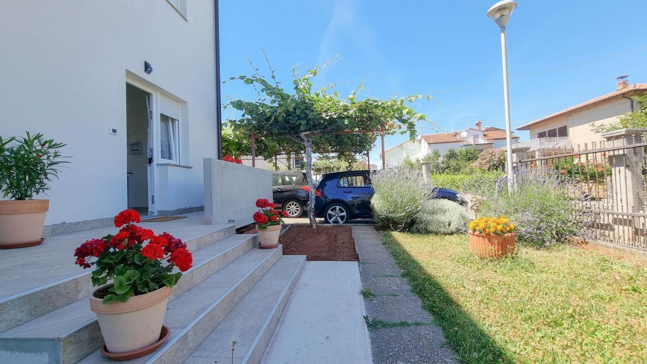 Racy Apartment Umag Exterior photo